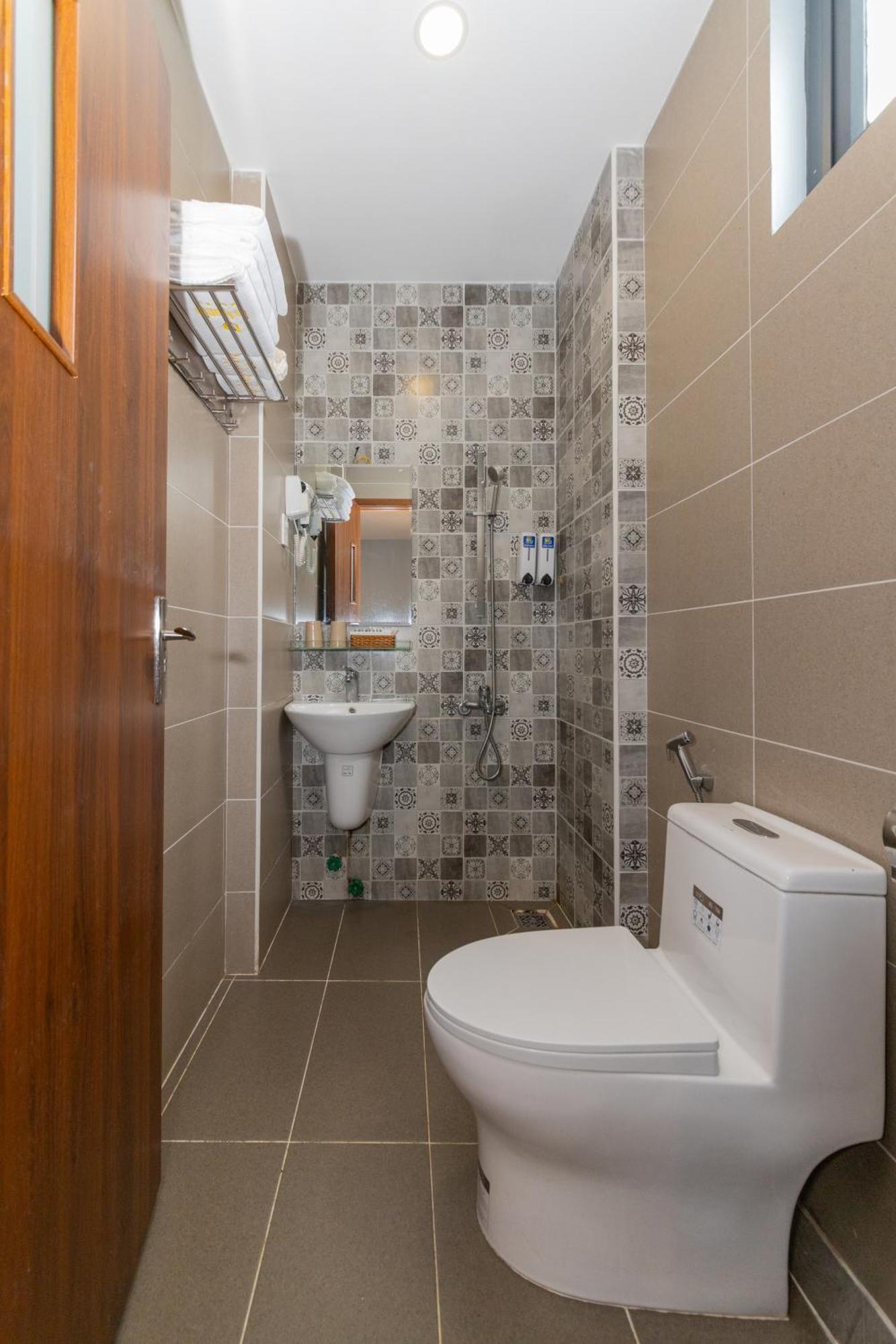 Gia Nguyen Hotel Dalat Екстериор снимка